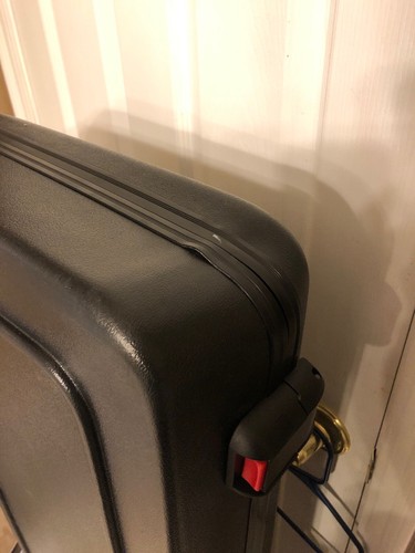Gator GTSA-GTRBASS TSA ATA Molded Bass Case (See Pictures