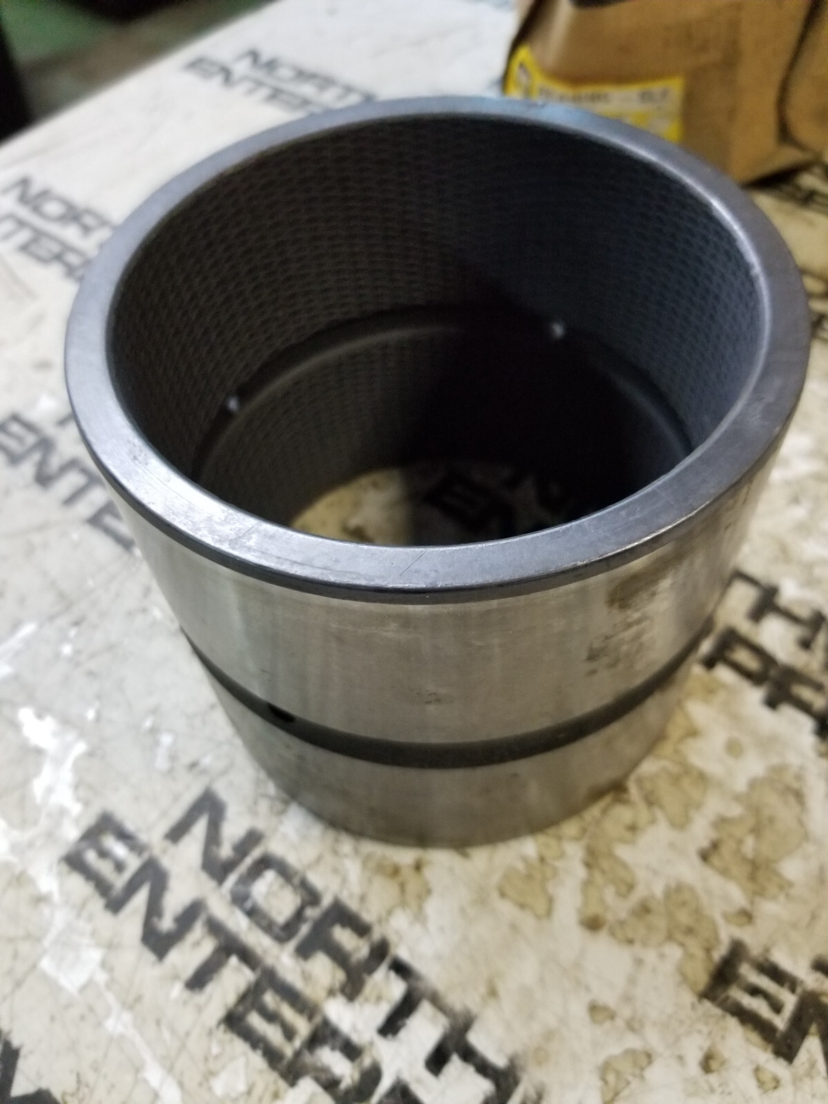 CATERPILLAR 137-2817 Internal Diameter 100.29mm Sleeve Bearing 1372817 - Picture 1 of 5
