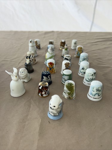 Vintage Mixed Lot of 25 Sewing Thimbles With Wood Case