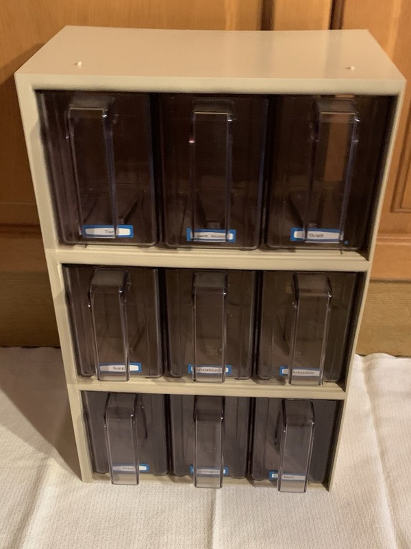 SchÃ¼Ttenregal- 9 SchÃ¼Be, Top Gepflegt, GetÃ¶Nte,Robuste SchÃ¼Tten, 43,5x26,5x15,5 