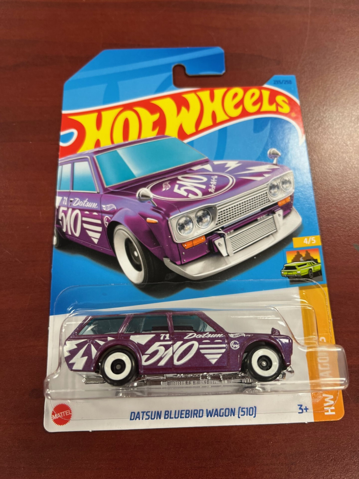 ホットウィール DATSUN BLUEBIRD WAGON 510 Amazon.com: Hot Wheels Datsun Bluebird Wagon (510), [black