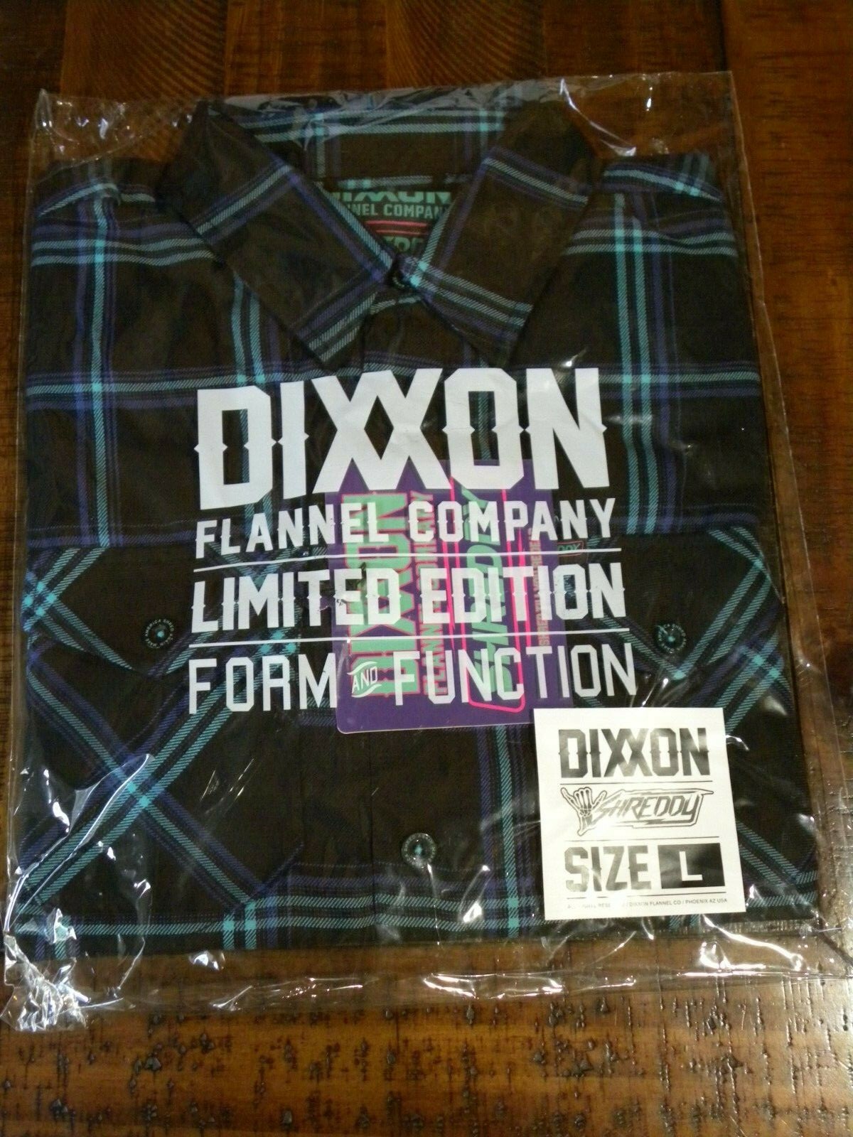 DIXXON Flannel Co - SHREDDY  TEAL PURPLE - MENS L  LARGE  - New NIB