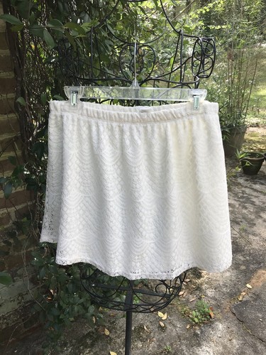 ●Sienne● Lily Lace Skirt Ivory S4USK042 Lily White- IVORY LACE MINI SKIRT- Size Large- EUC | eBay