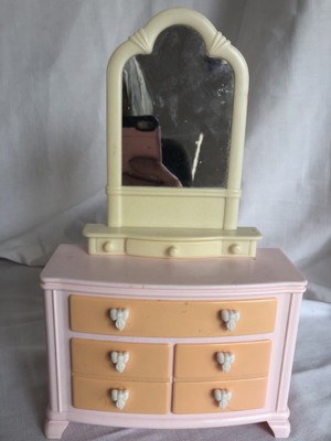 barbie dresser with mirror