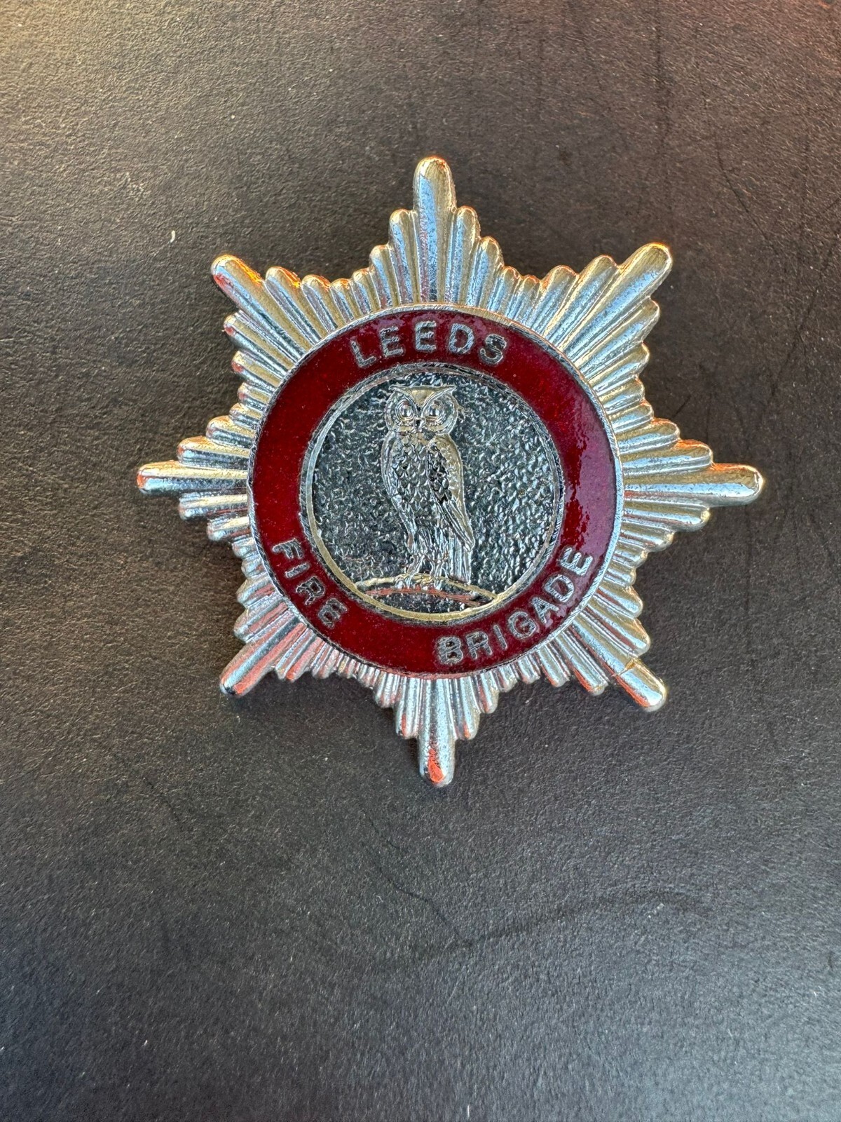 OBSOLETE Leeds Fire Brigade Owl Coat of Arms Crest Enamel Cap Hat Uniform Badge