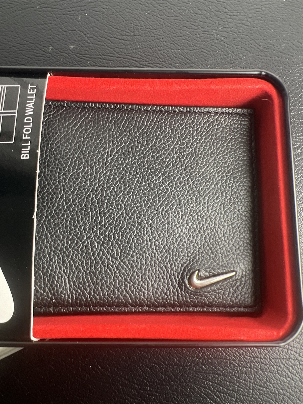 Nike billfold top