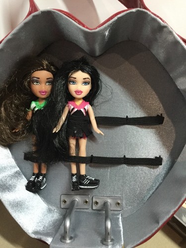 Lil Bratz Lips Case + 6 Dolls Lot - Accessories - Vintage Lil' Bratz Lot