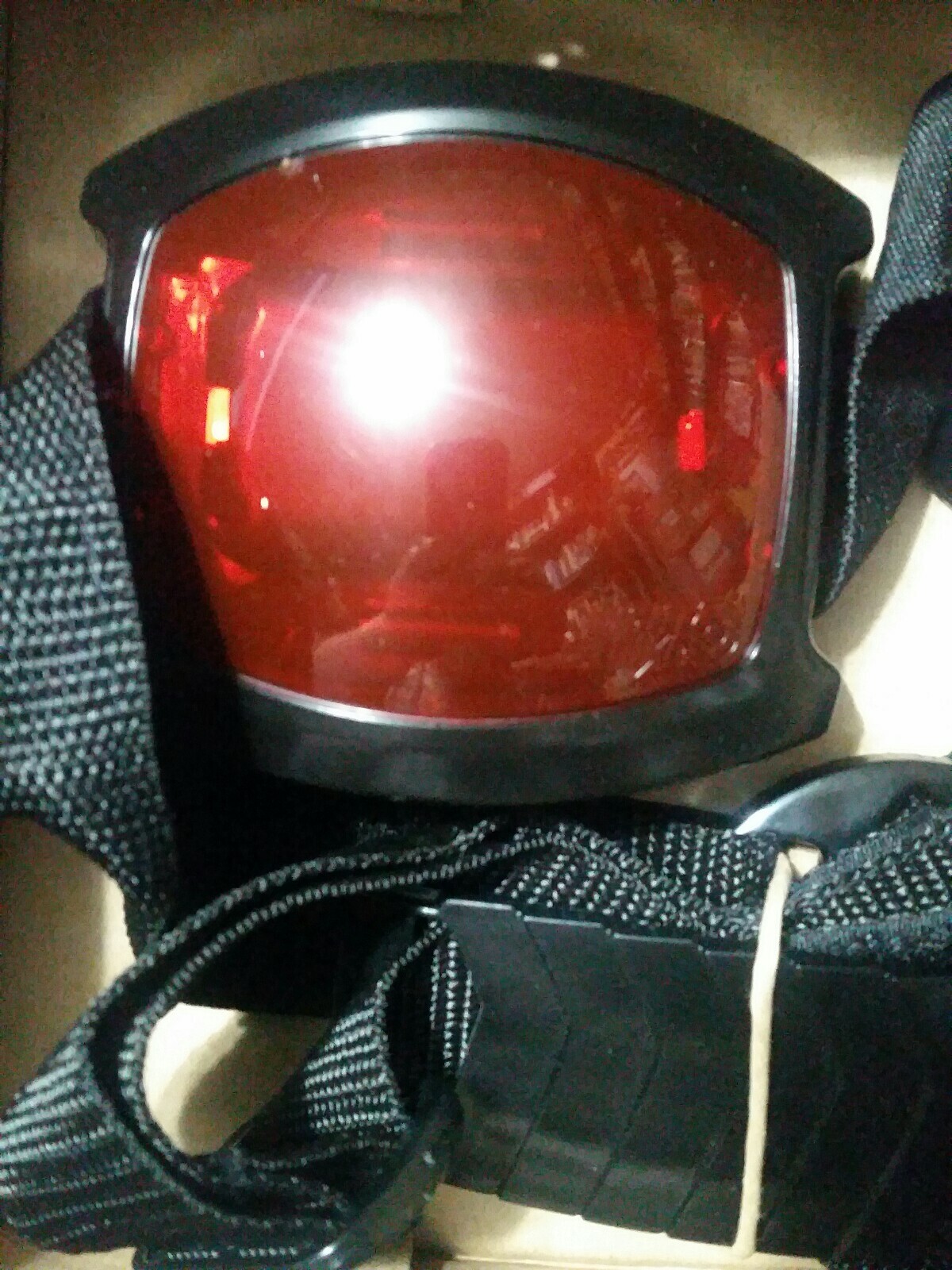 LIGHT STRIKE Tag Game TARGET VEST--WowWee--Health monitor; Friend/Foe Strike ID