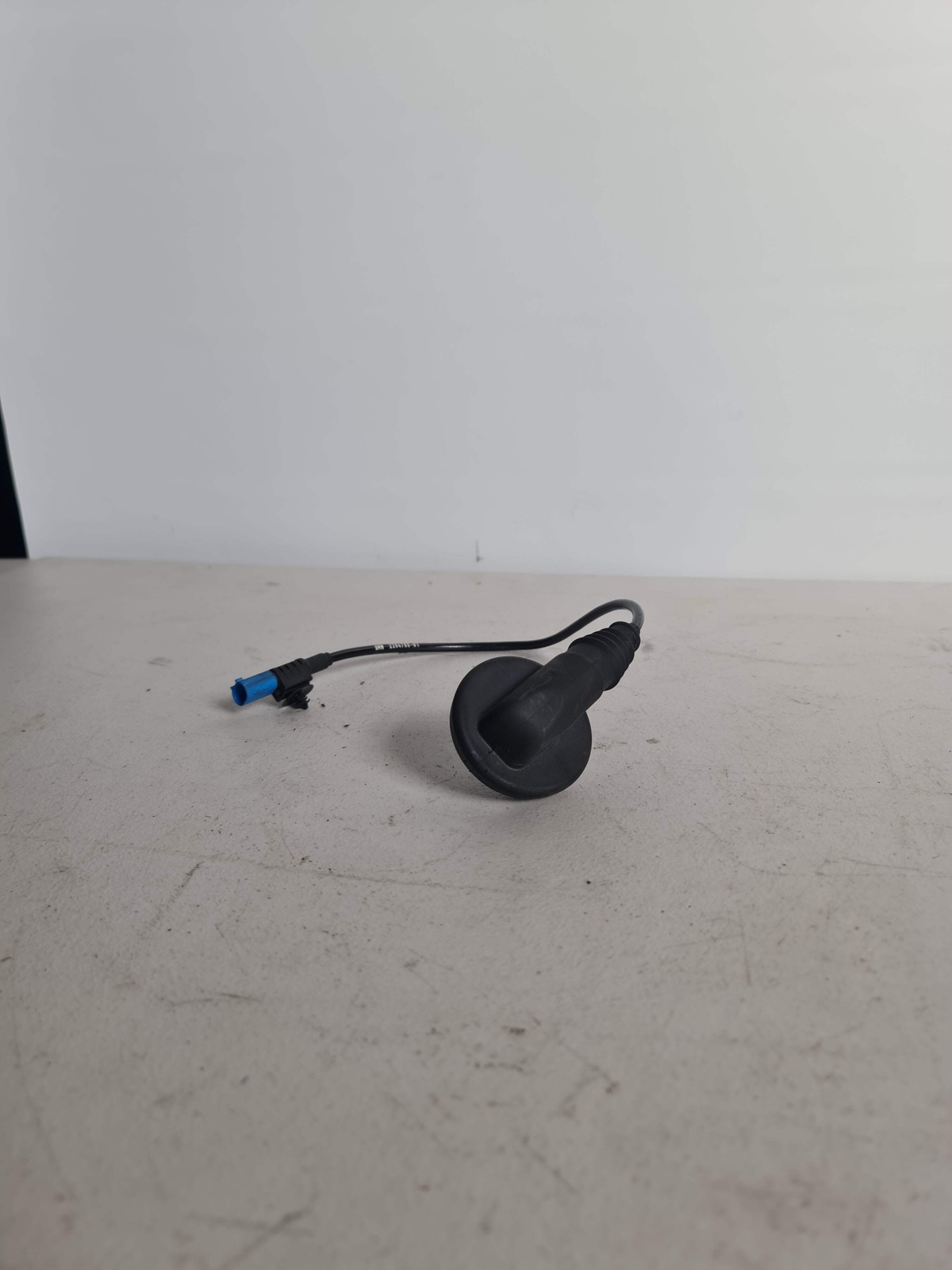 2015-2020 BMW 31-31-2-284-780 BMW 31312284780 Adapter Cable Edc 2284780 01