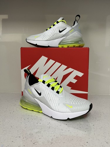 モリレア　26.0 Mizuno Running Shoes Maximizer 26 Black/Charcoal/Lime