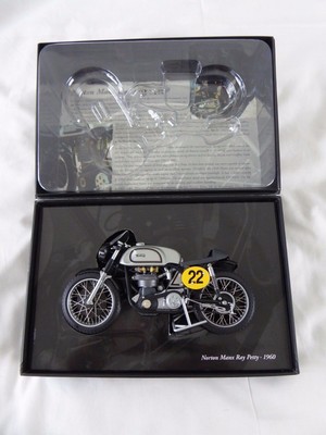 1:12 SCALE 122 132400 NORTON MANX RAY PETTY 1960 PRE-OWNED