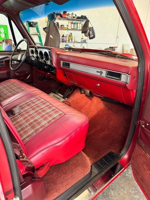 image 5 of interior