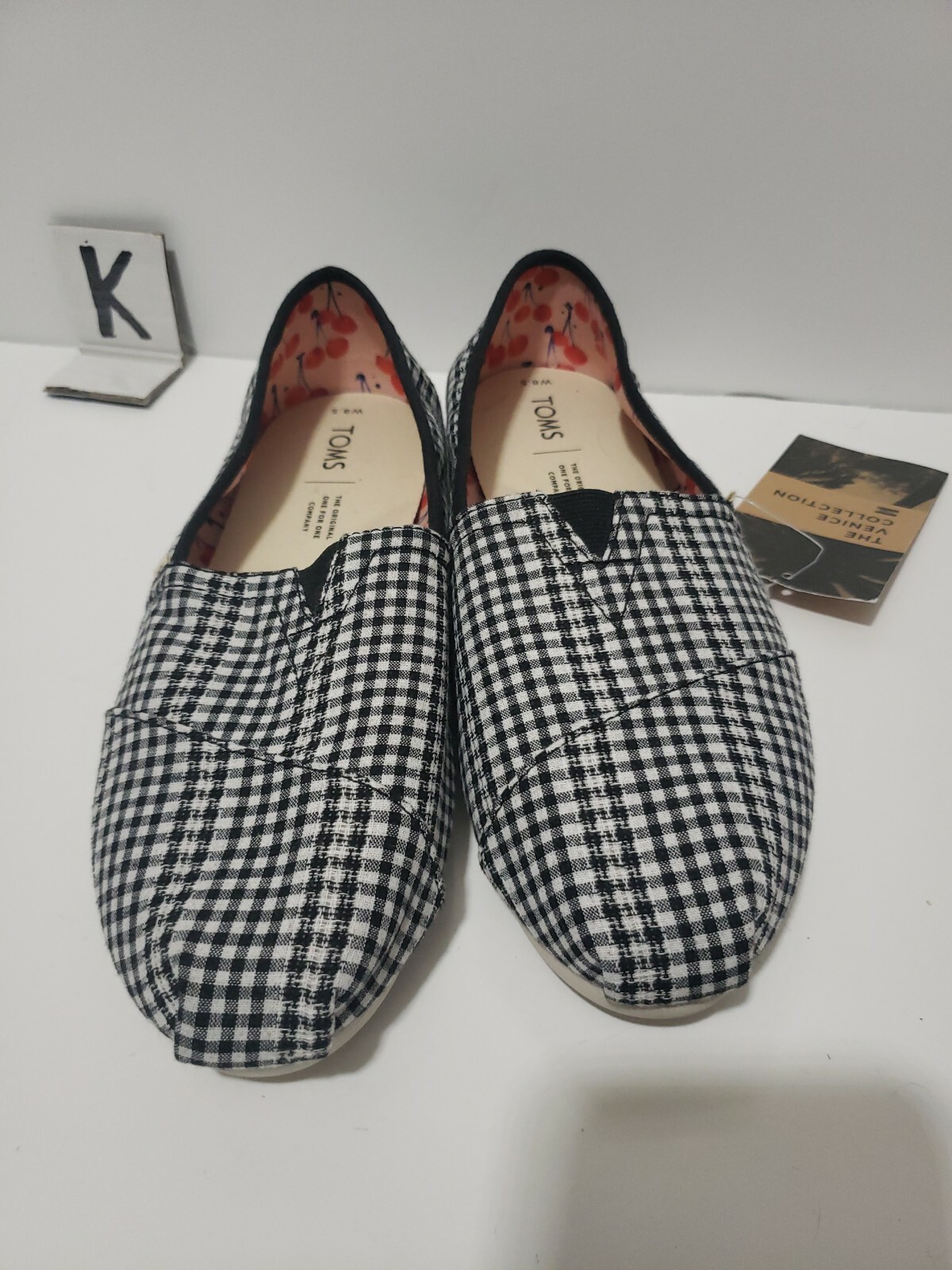 Toms Womens Classic Slip On Shoes 