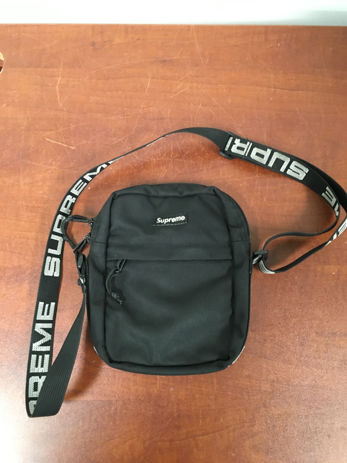 Supreme 18AW Body Bag Black Crossbody bag 【公式通販】