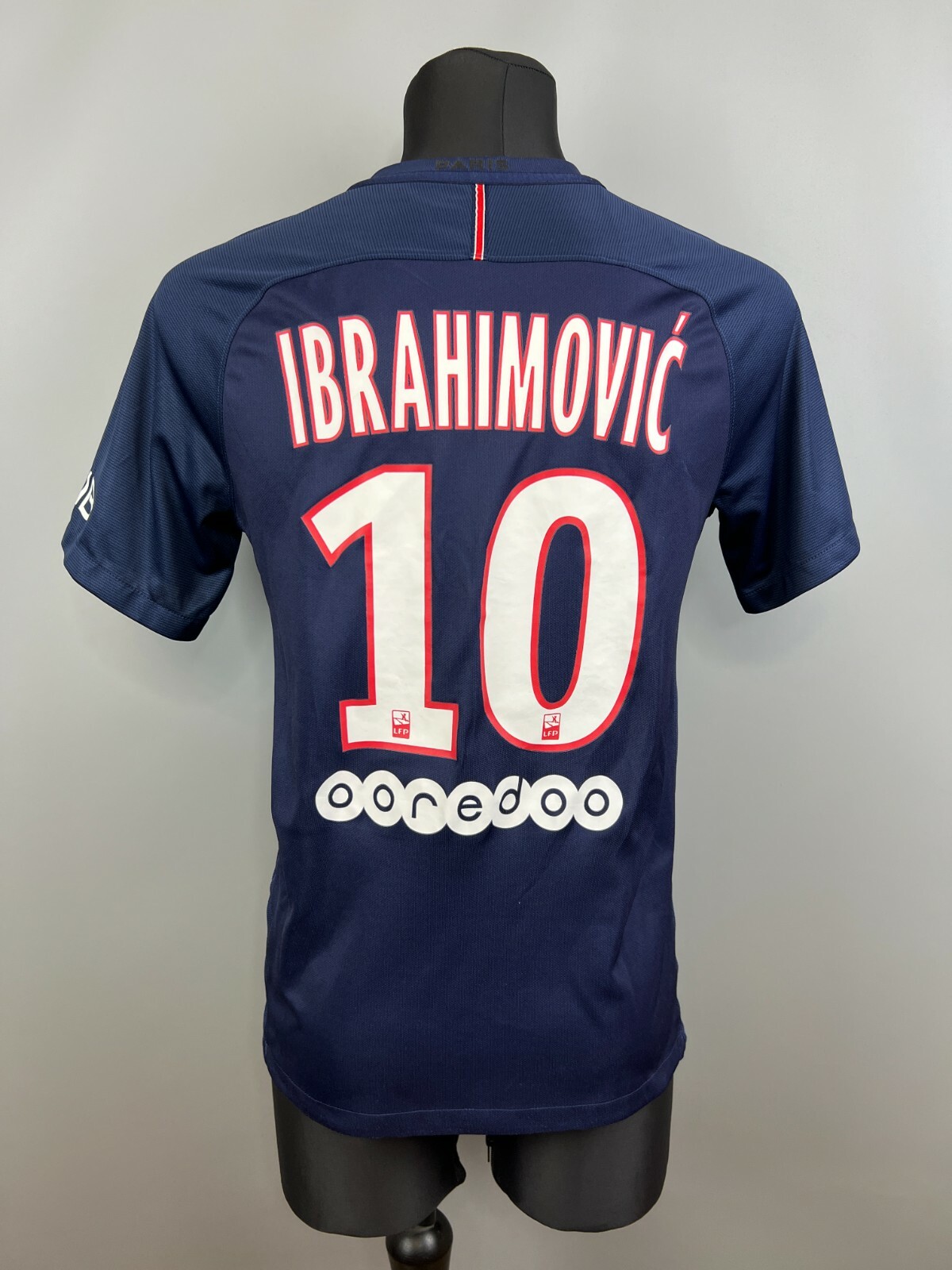 「激レア」　PSG Ibrahimović 10番シャツ 激レア」 PSG Ibrahimović 10番シャツ - メルカリ