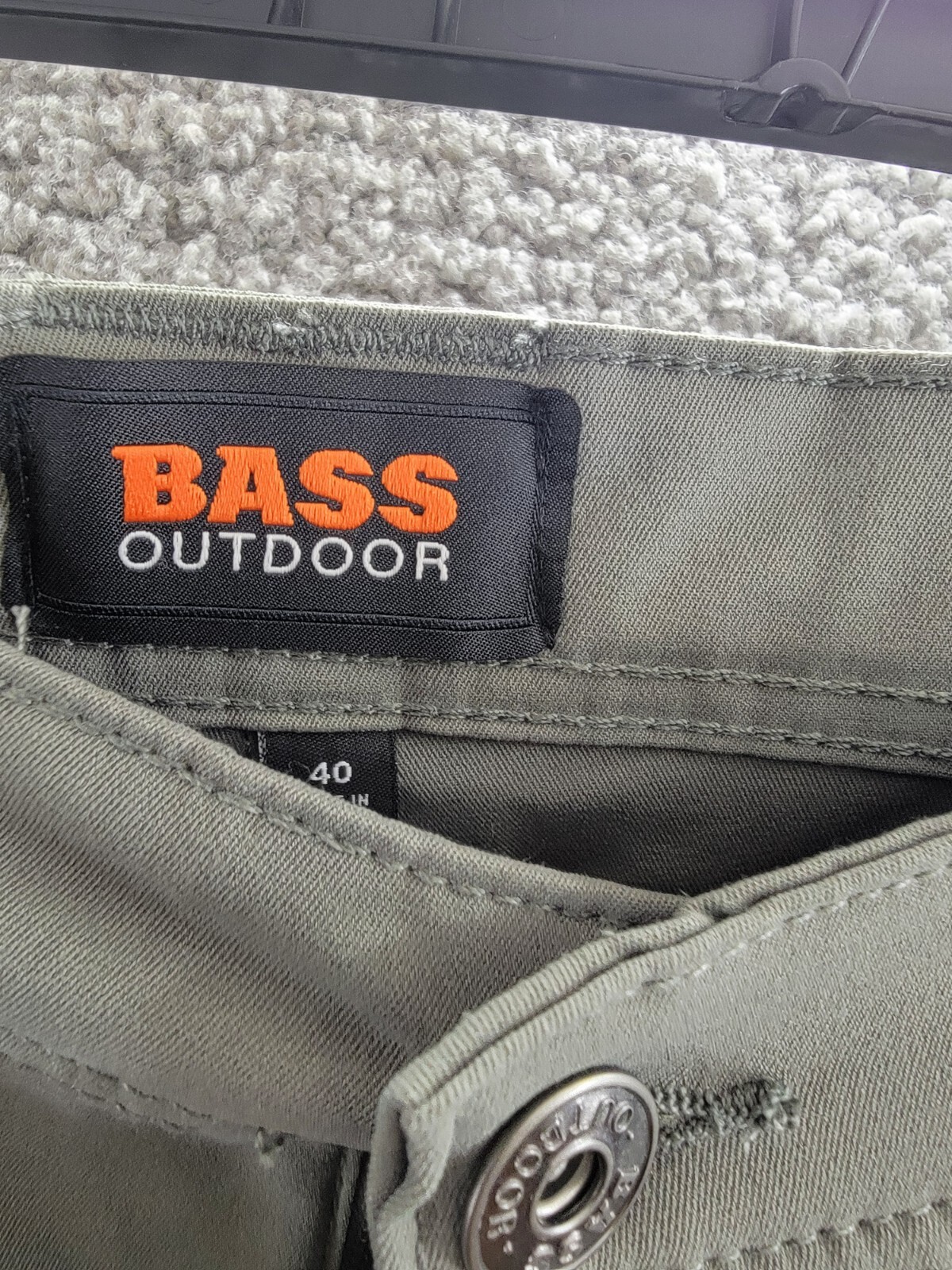 BASS OUTDOOR Essential Tech Cargo Pants Men's 40 Castor Gray Button Zip Closure - Picture 11 of 18