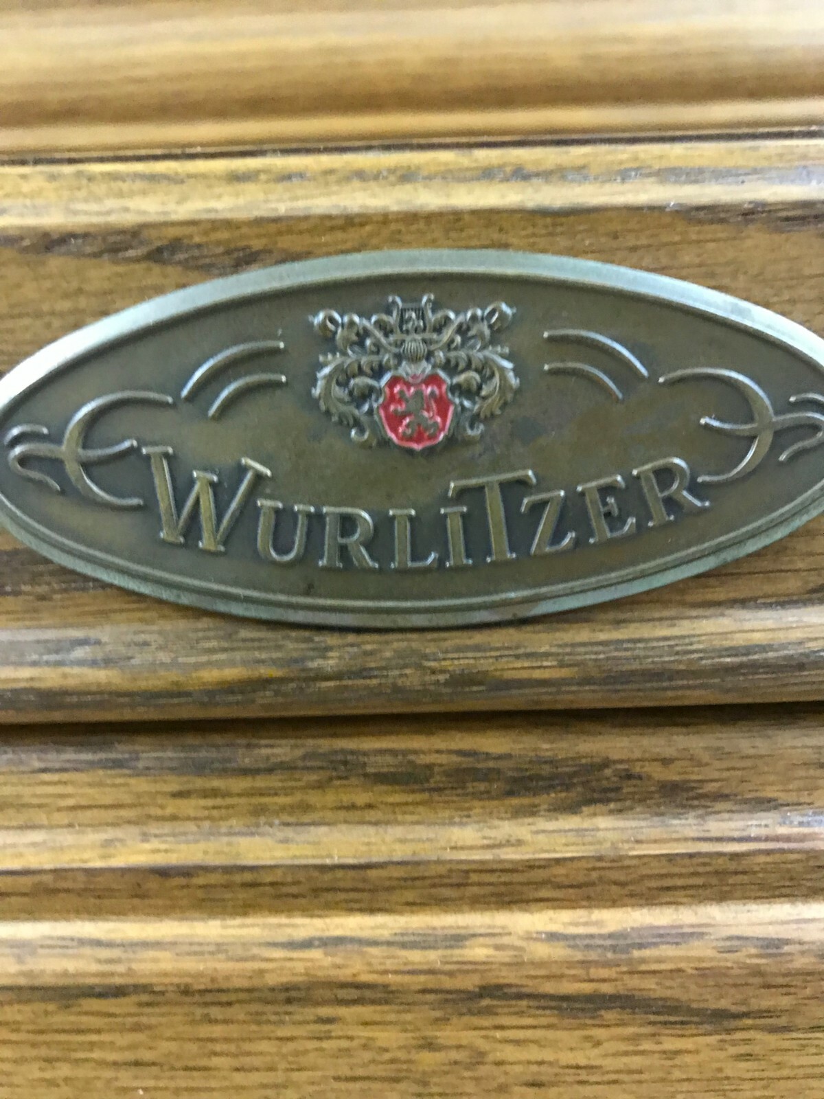 WURLITZER PIANO IN VERY GOOD CONDITION