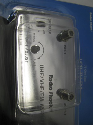 Radio Shack 15-1113 VCR/TV/FM Amplifier