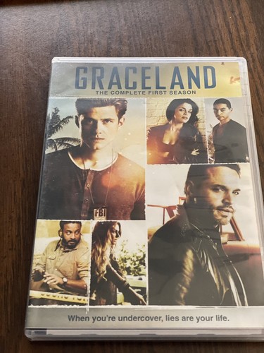 その他 GRACELAND SEASON 2 by Daniel Sunjata Graceland: Season 2 | Rotten Tomatoes
