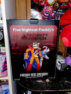 *Ultra Rare* Funko FNaF Security Breach 12in Freddy and Gregory Statue 2021