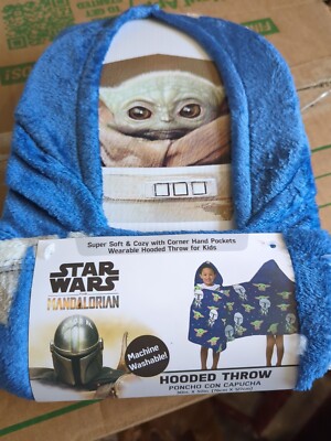 Star Wars Yoda The Child is With Me Mandalorian 30''x50'' Silk Touch Flannel