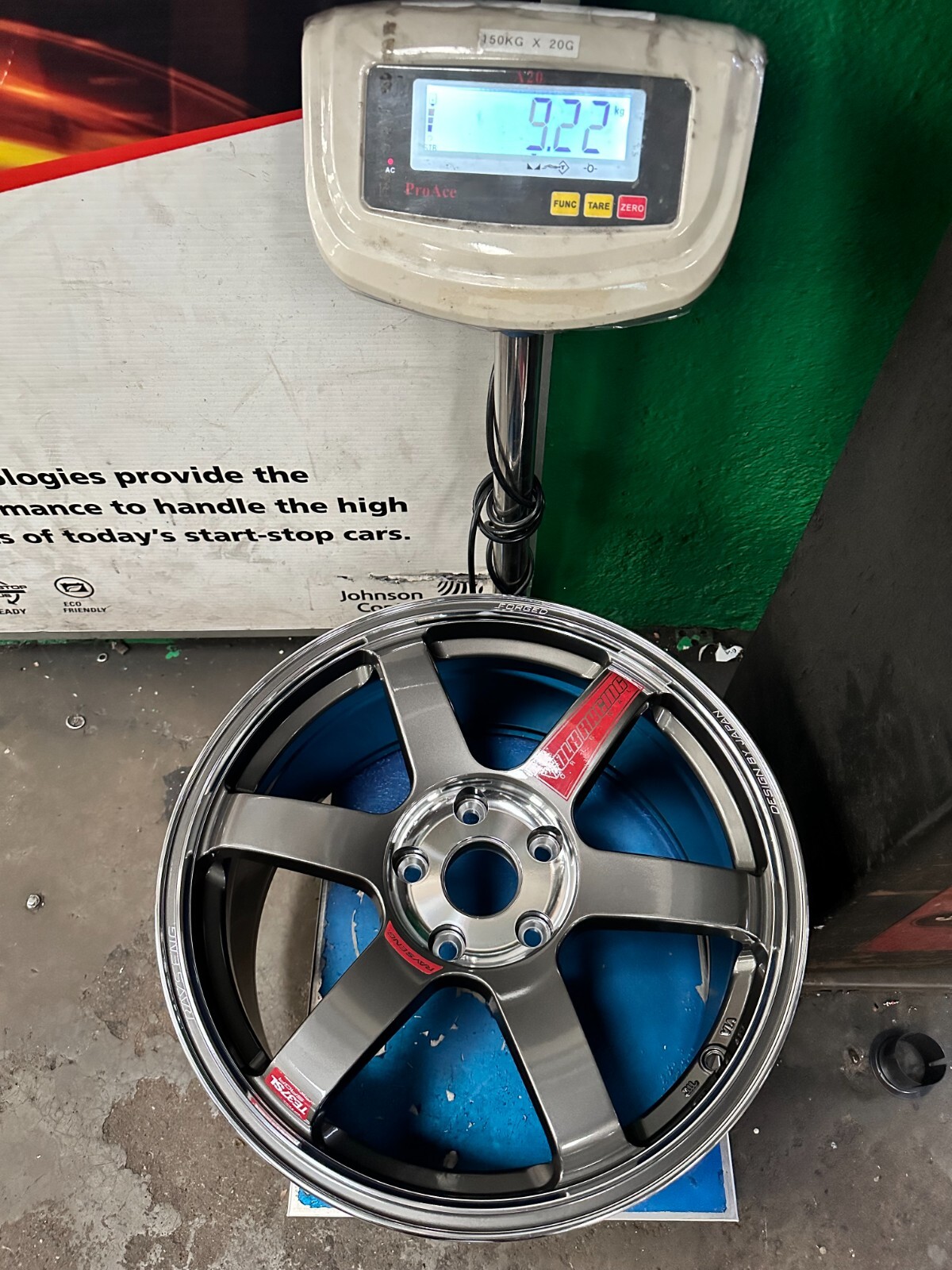 ③3本目ESTATUS style-D2 18インチ　9J+38 114.3 18x9.5 ET44 5x120 AOW TE37 SL SAGA GREY Wheel | Conical Seat