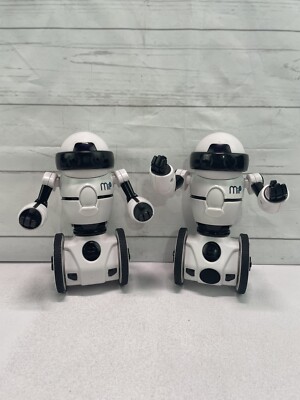 2 WowWee MIP Robot White 0820 Toy Balancing, Interactive, Gestures, Smart App