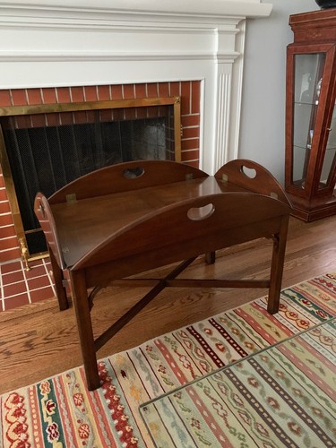 Kittinger Chippendale Style Mahogany Butlers Tray Coffee Table