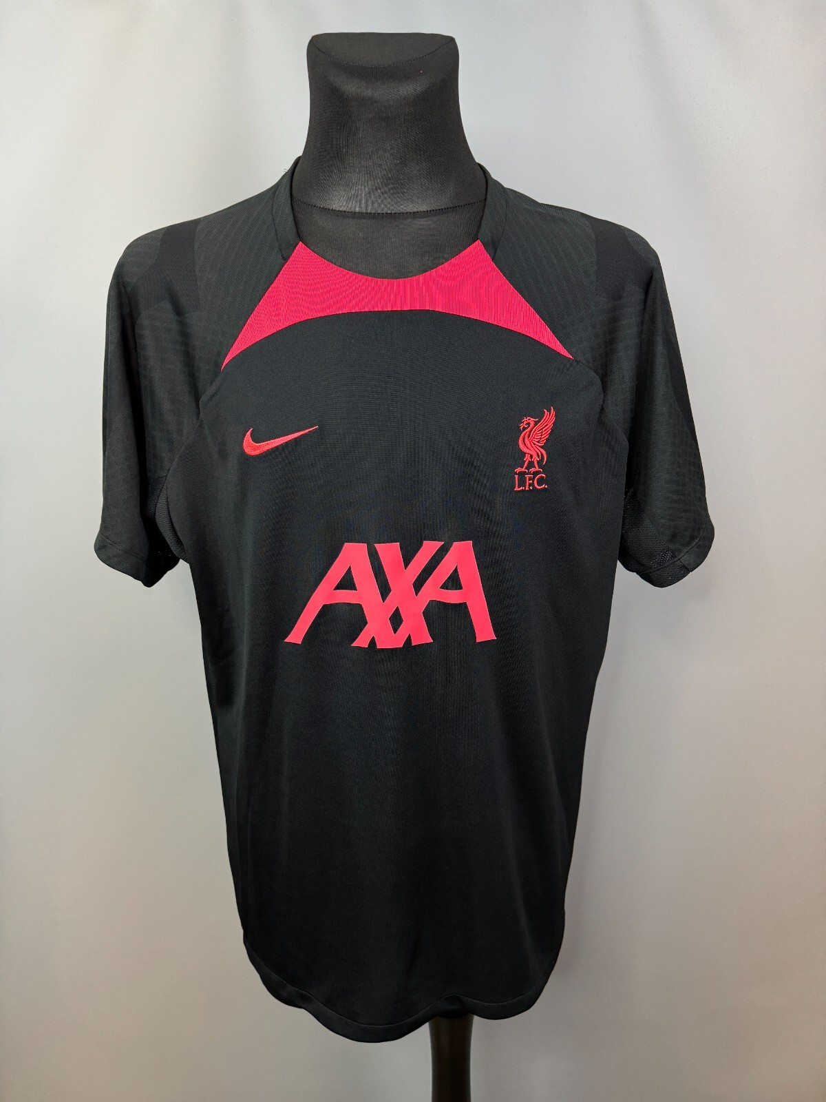 Nike L.F.C. サッカーシャツ ブラック 97 Mサイズ Nike Men Liverpool Dry Strike T-Shirt Soccer Black LFC Tee