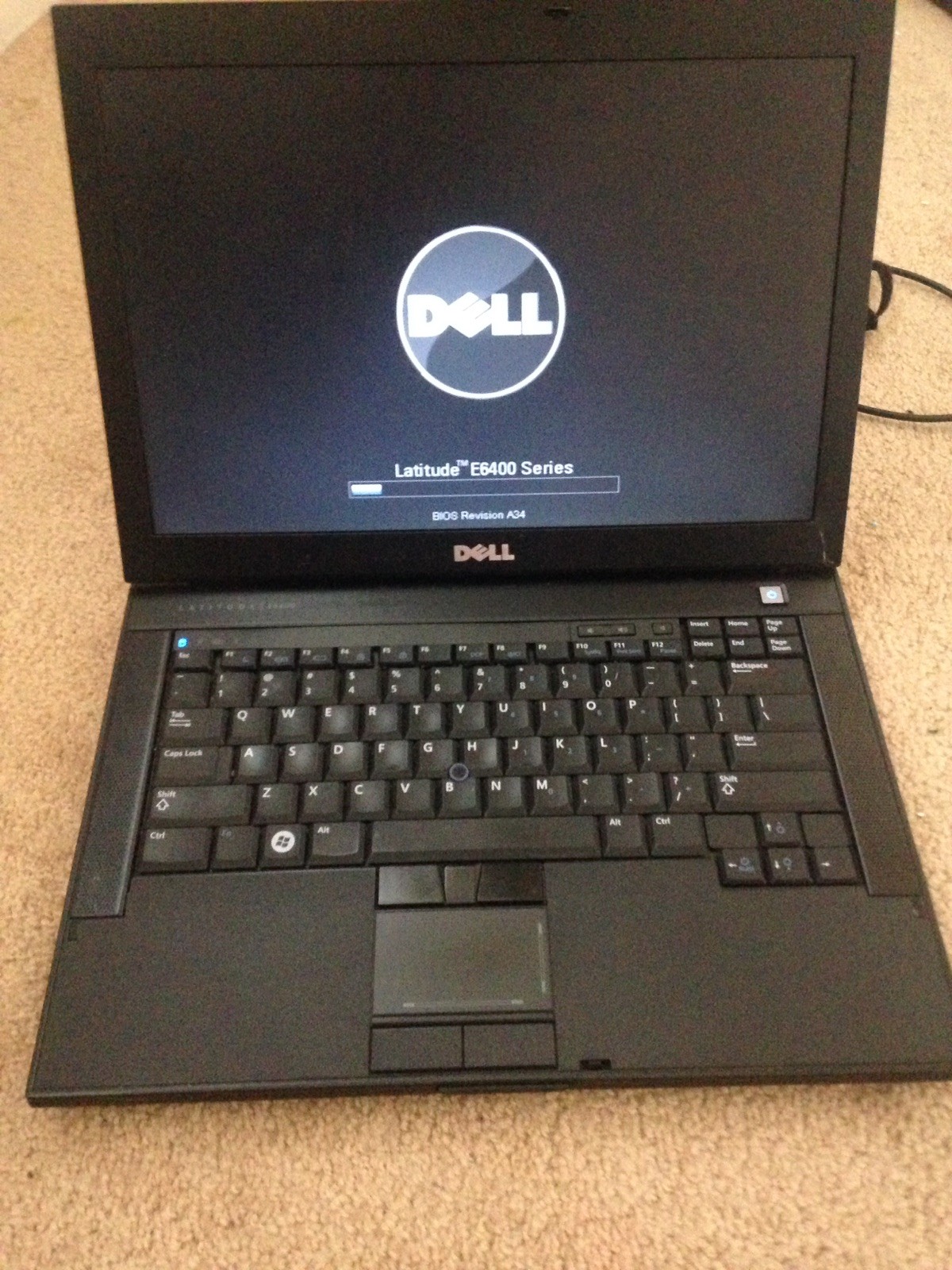 USED LAPTOP dell latitude E6400 new 500gb HDD 4GB RAM NEW BATTERY (need CHARGER