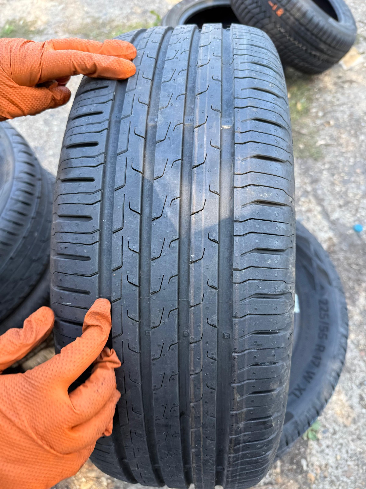 New 225 55 17 Continental, Eco Contact 6, XL, 101W, x1 Tyre (F1_tyres) YD166
