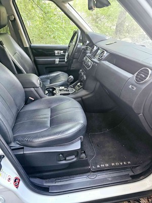 image 10 of interior