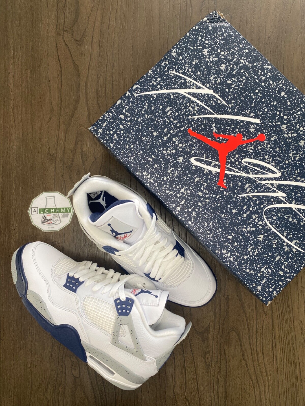 Jordan 4 Retro Midnight Navy (2022) Size 10, Deadstock