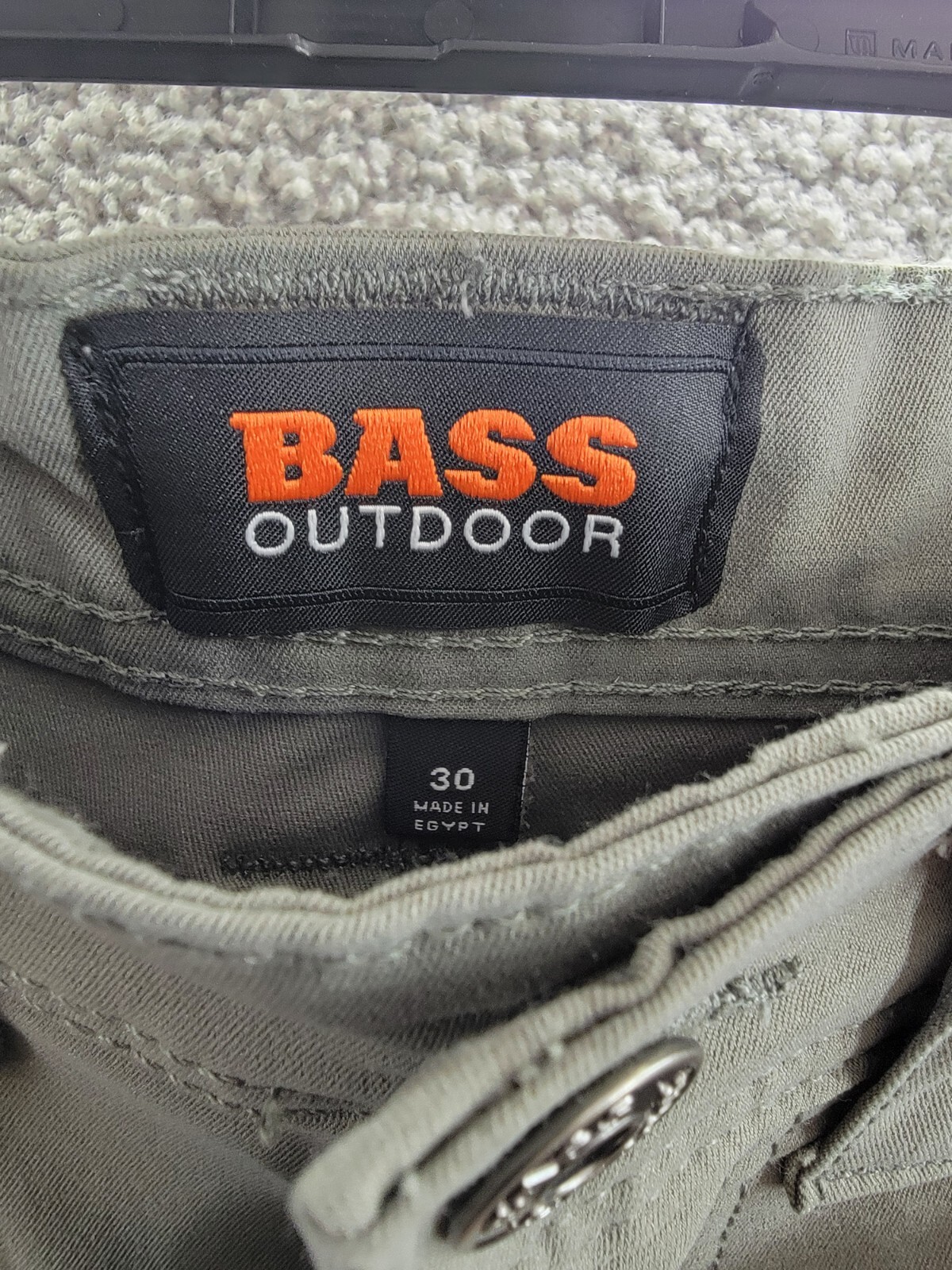 BASS OUTDOOR Essential Tech Cargo Pants Men's 30 Castor Gray Button Zip Closure - Picture 11 of 18