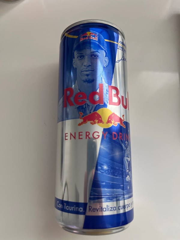 Canette Red Bull