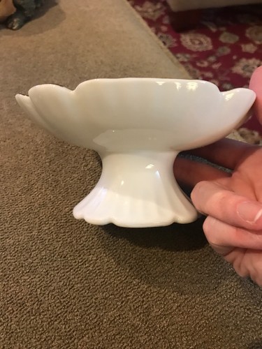 Vintage Lefton China Hand Painted Oval Gold Trimmed Soap Dish Trinket (MA)