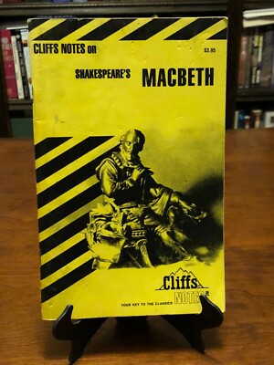 MACBETH by William Shakespeare (CLIFFS NOTES) 1989 - PB - VG Cond