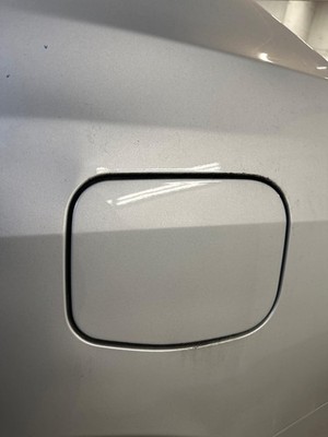 14 15 16 17 18 19 TOYOTA COROLLA Fuel Tank Filler Door Gas Lid