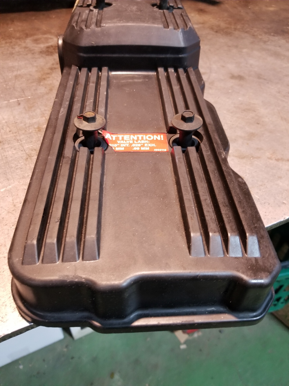 Dodge Ram 5.9L Cummins USED VALVE COVER ASSEMBLY 2005-07 4931453 4931454 REV03 - Picture 10 of 12