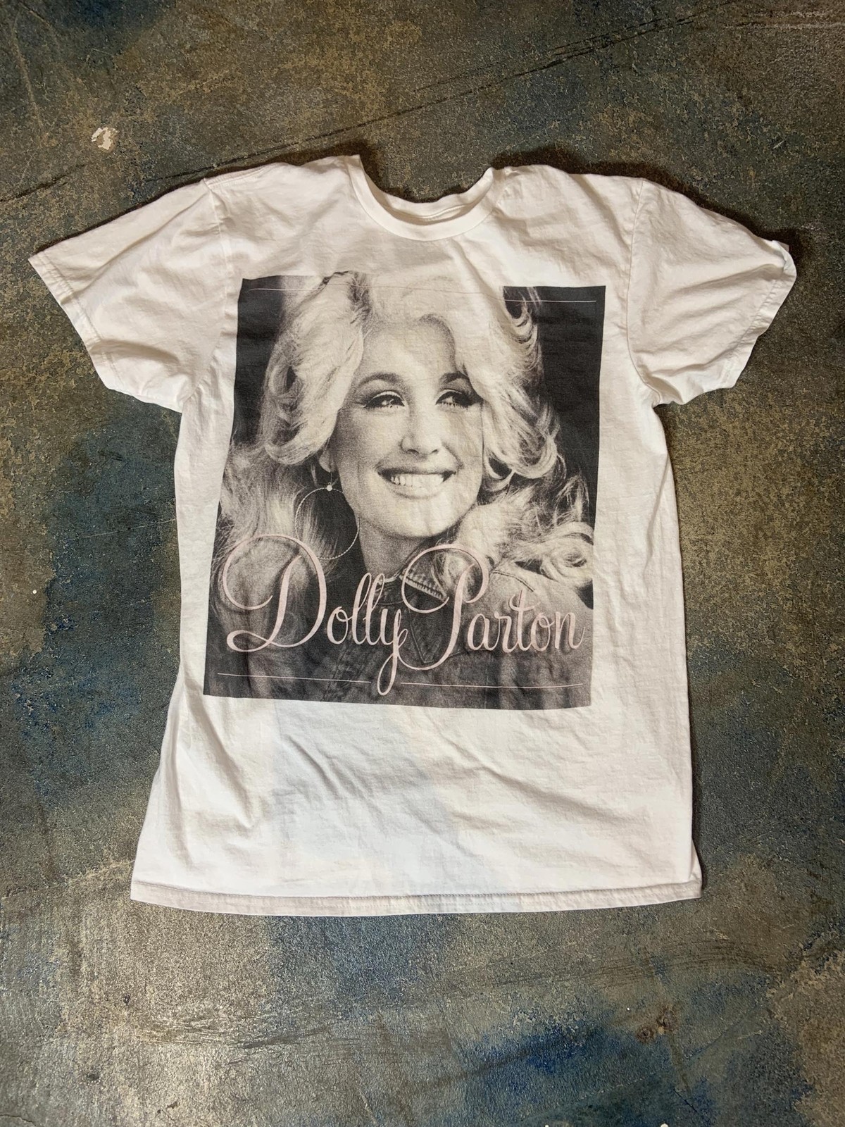 Vintage Dolly Parton T-Shirt - 90s Style Rap Tee Queen of County reprint PA8753