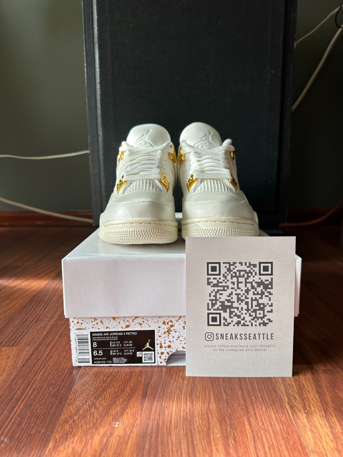 Pre-owned Jordan 4 Retro Metallic Gold (w) Size 6.5m/8w-7m/8.5w Aq9129-170 - Fast Ship In White