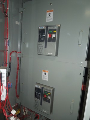 Eaton Cutler-Hammer 3000A 3ph 600V (2) MDSC32 w/ LSIG Transfer Switch 3R Surplus