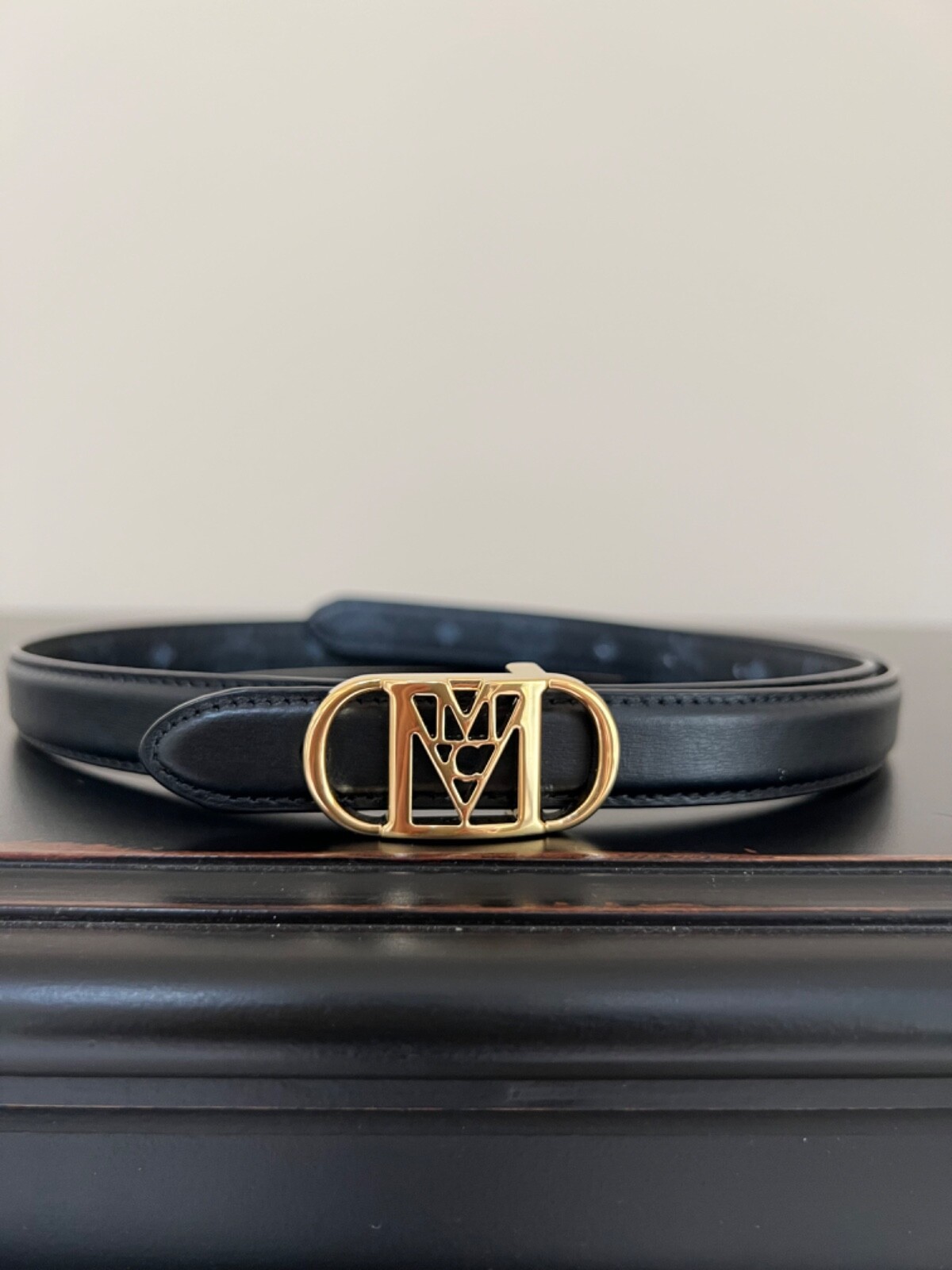 Pre-owned Mcm Mode Mena Black Reversible Leather Belt 24k Sh Gold 100 / L