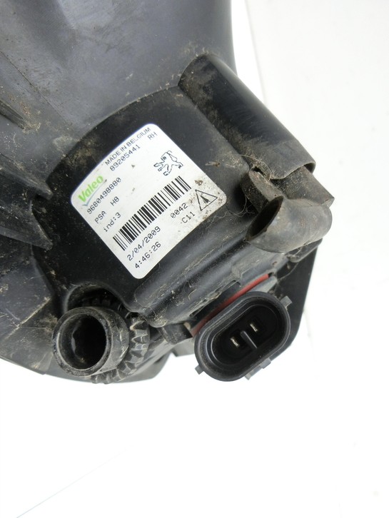 Peugeot 308 08-11 Nebelscheinwerfer Rechts orig Peugeot 308 08-11 12.06.2009 9660498880 89385441 gebraucht Vorschau 4