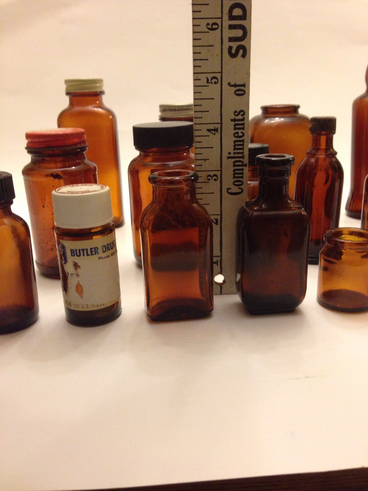 LOT OF 18 ANTIQUE VINTAGE BROWN GLASS BOTTLES