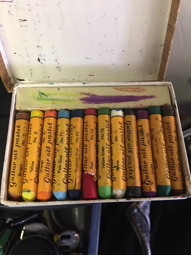 VINTAGE JAPAN MADE GUITAR OIL PASTEL SET 12 DIFFERENT COLORS