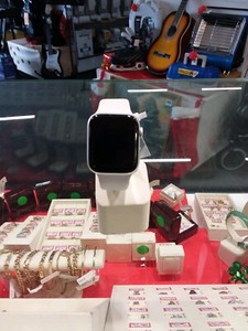 apple series 4 android