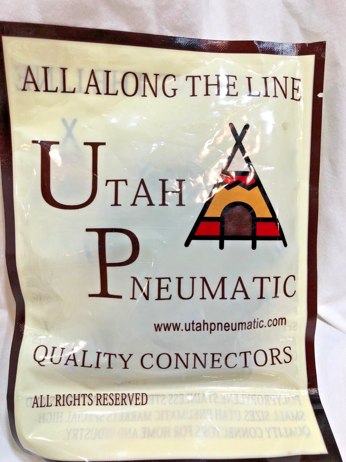 Utah Pneumatic 10 pack Plastic push to connect 4mm tee