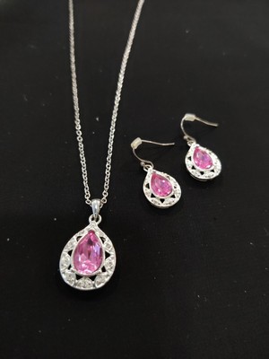 NRT Avon Jewelry Set Necklace & Earrings Teardrop w/Pink Accents Silvertone