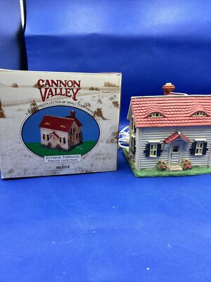 CANNON VALLEY Victorian Farmhouse Porcelain Lighted House
